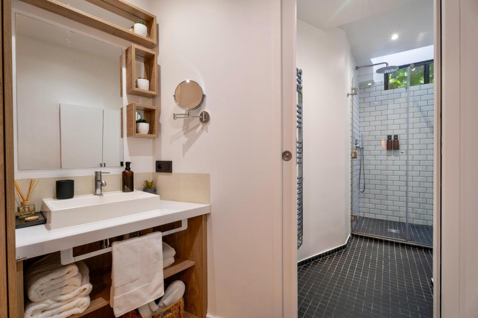 Appartement Cosy A 9 Min A Pied De La Cathedrale Notre Dame Paris Bagian luar foto
